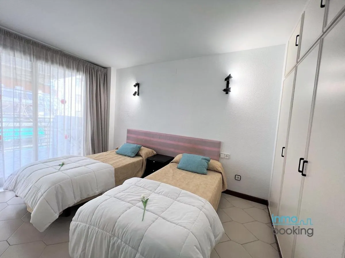 Sun Beach Novelty Salou, climatizado, piscina, playa y Wifi 0*, Salou