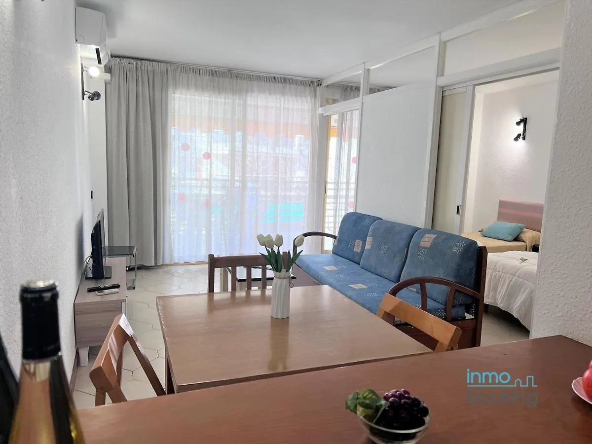 Sun Beach Novelty Salou, climatizado, piscina, playa y Wifi Apartamento